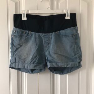 Under bump maternity jean shorts